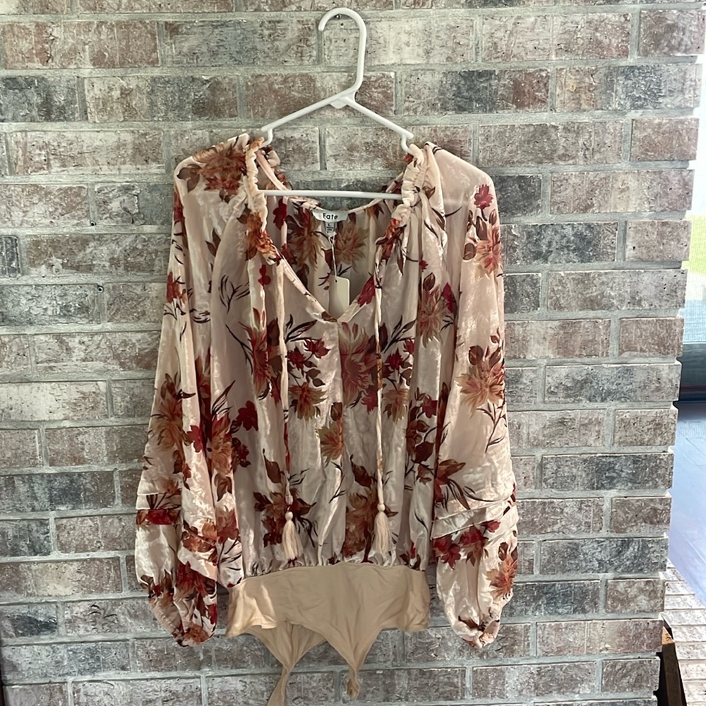 velvet bodysuit - size large (fits like a small) - NWT